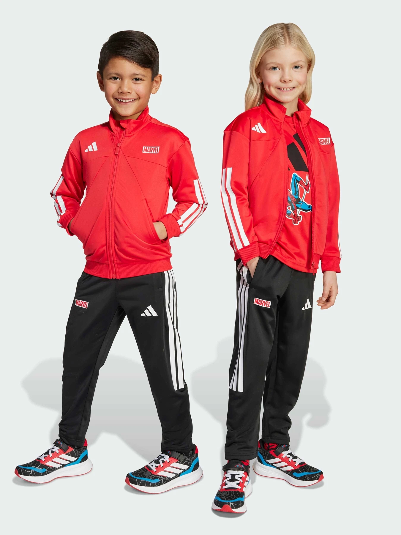 Костюмы Adidas Marvel модель JM0809 Костюмы Adidas Marvel модель JM0809 Фото