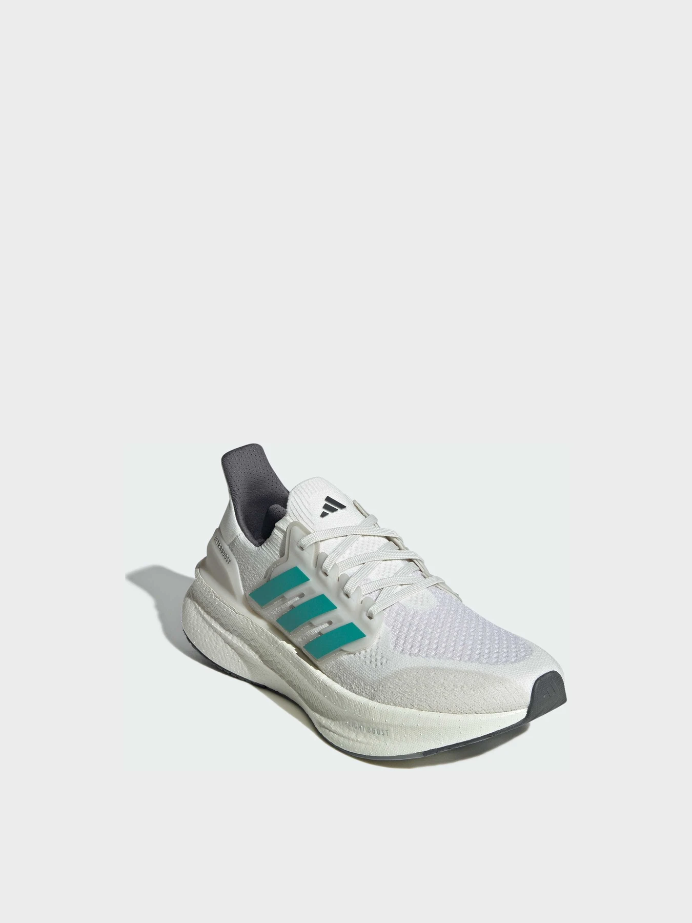 Кроссовки Adidas Ultraboost модель JQ2910 Кроссовки Adidas Ultraboost модель JQ2910 Фото