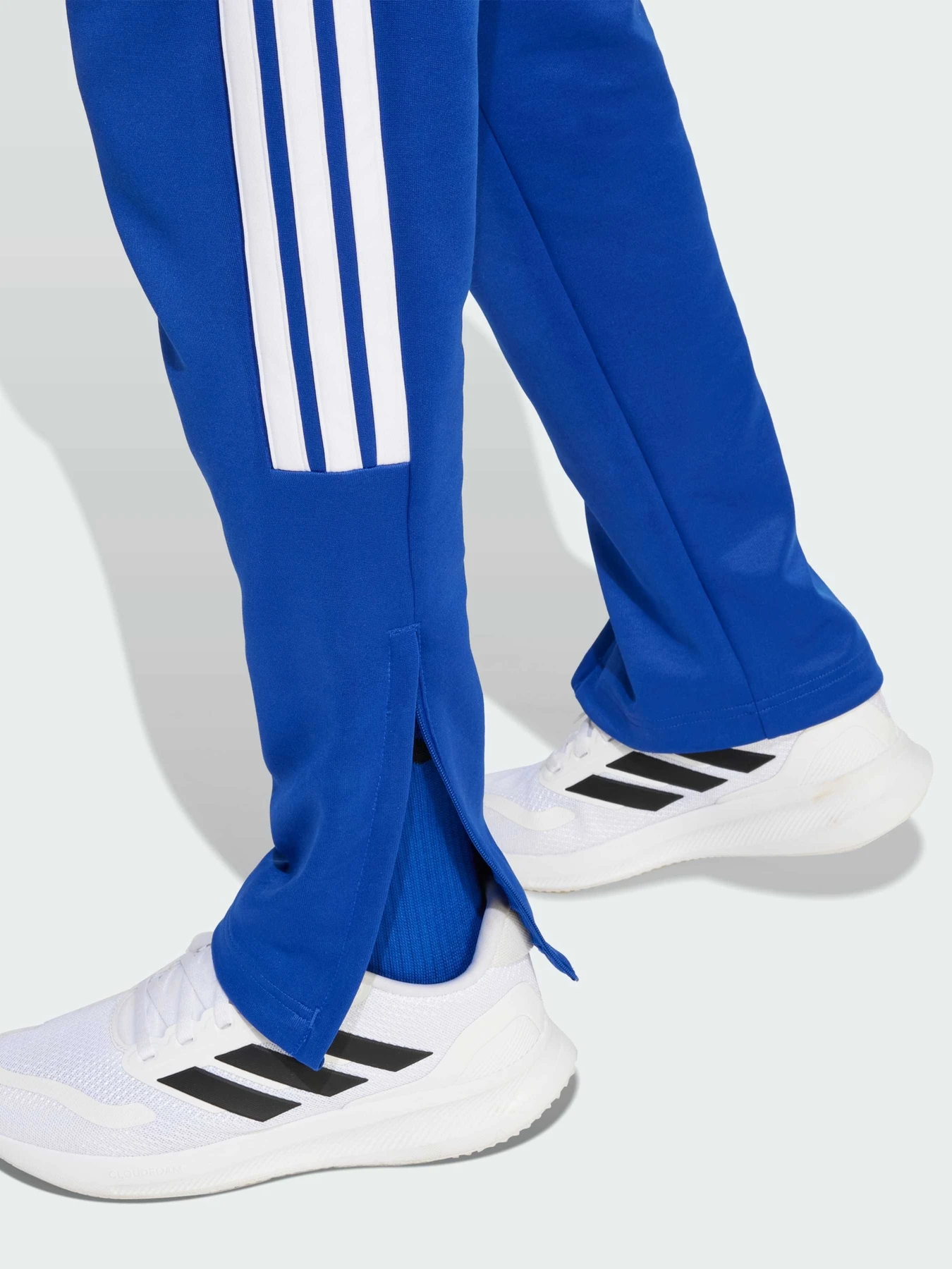 Брюки Adidas Tiro модель JW5106 Фото