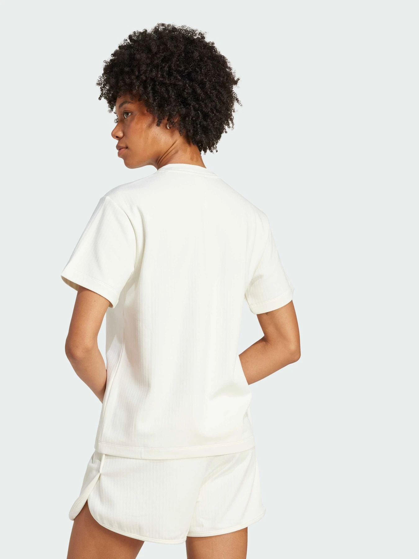 Футболки і поло Adidas модель JV7462 Футболки і поло Adidas модель JV7462 Фото