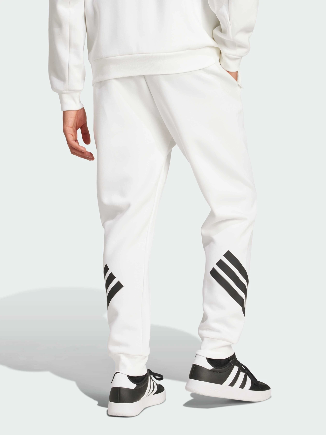 Брюки Adidas 3 Stripes модель JW7087 Брюки Adidas 3 Stripes модель JW7087 Фото