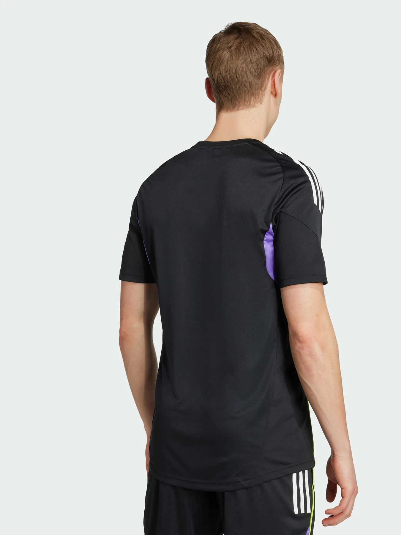 Футболки і поло Adidas Tiro модель JW4360 Футболки і поло Adidas Tiro модель JW4360 Фото