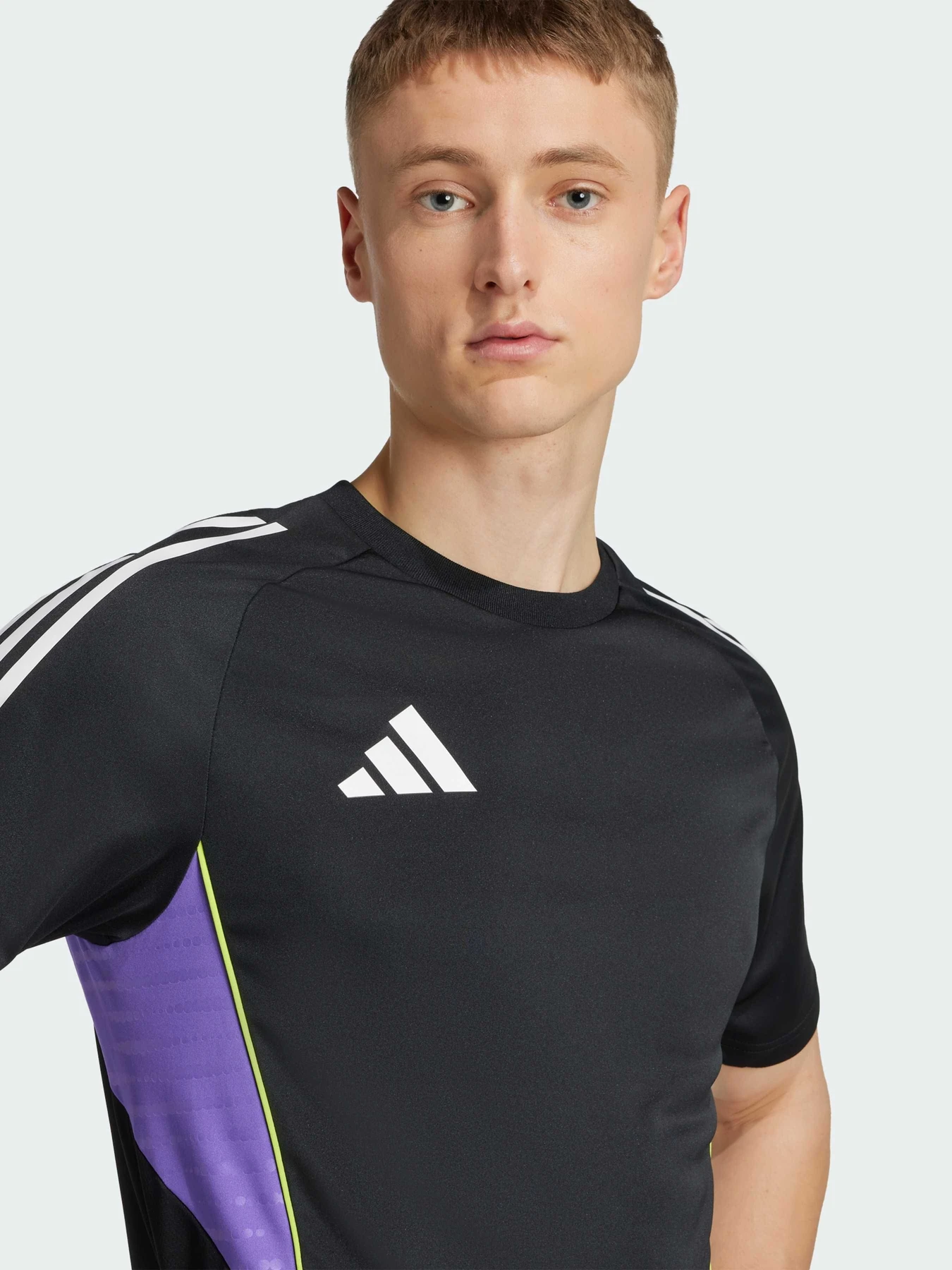 Футболки і поло Adidas Tiro модель JW4360 Футболки і поло Adidas Tiro модель JW4360 Фото