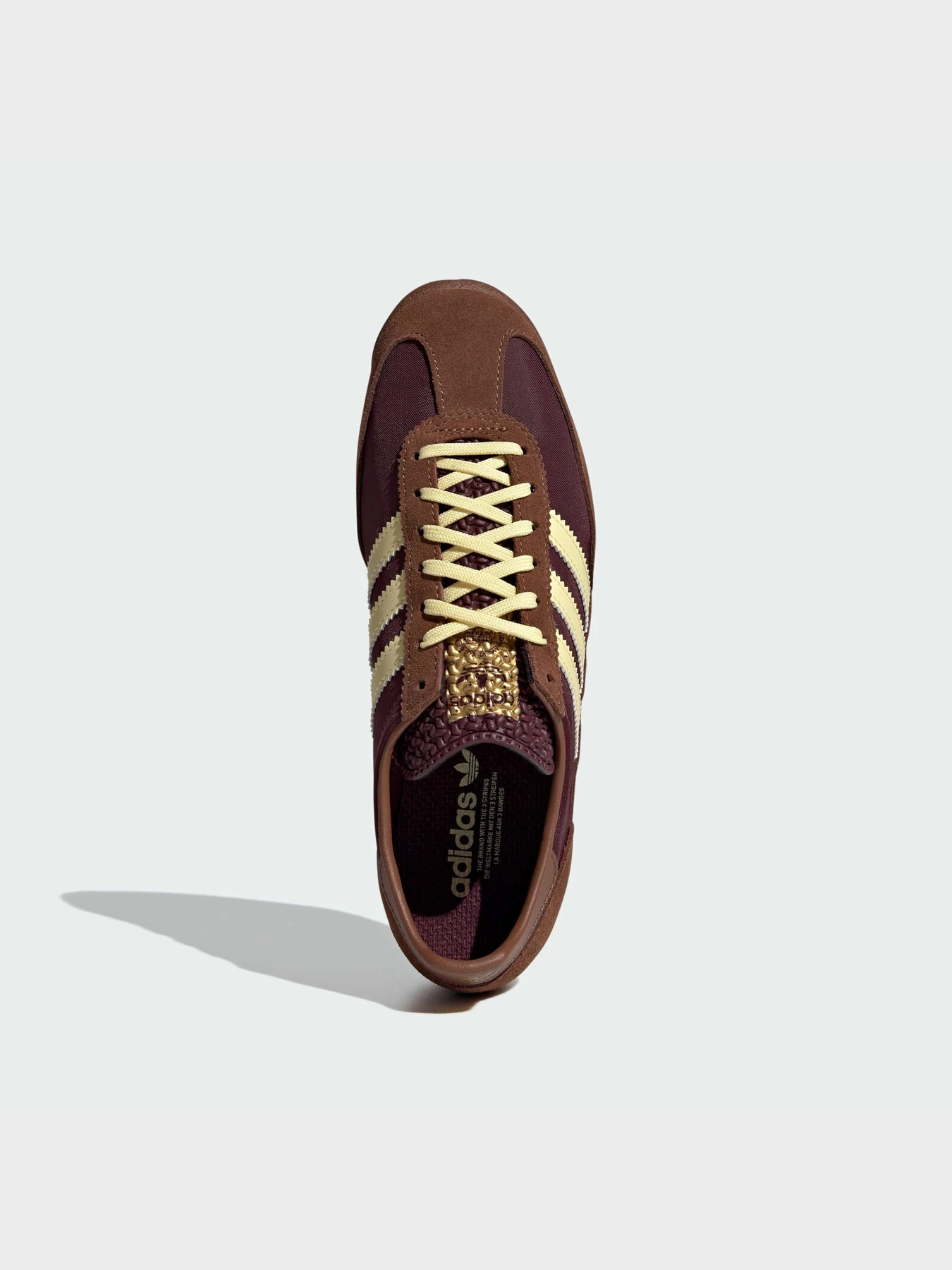 Кроссовки Adidas модель IE3425 Кроссовки Adidas модель IE3425 Фото