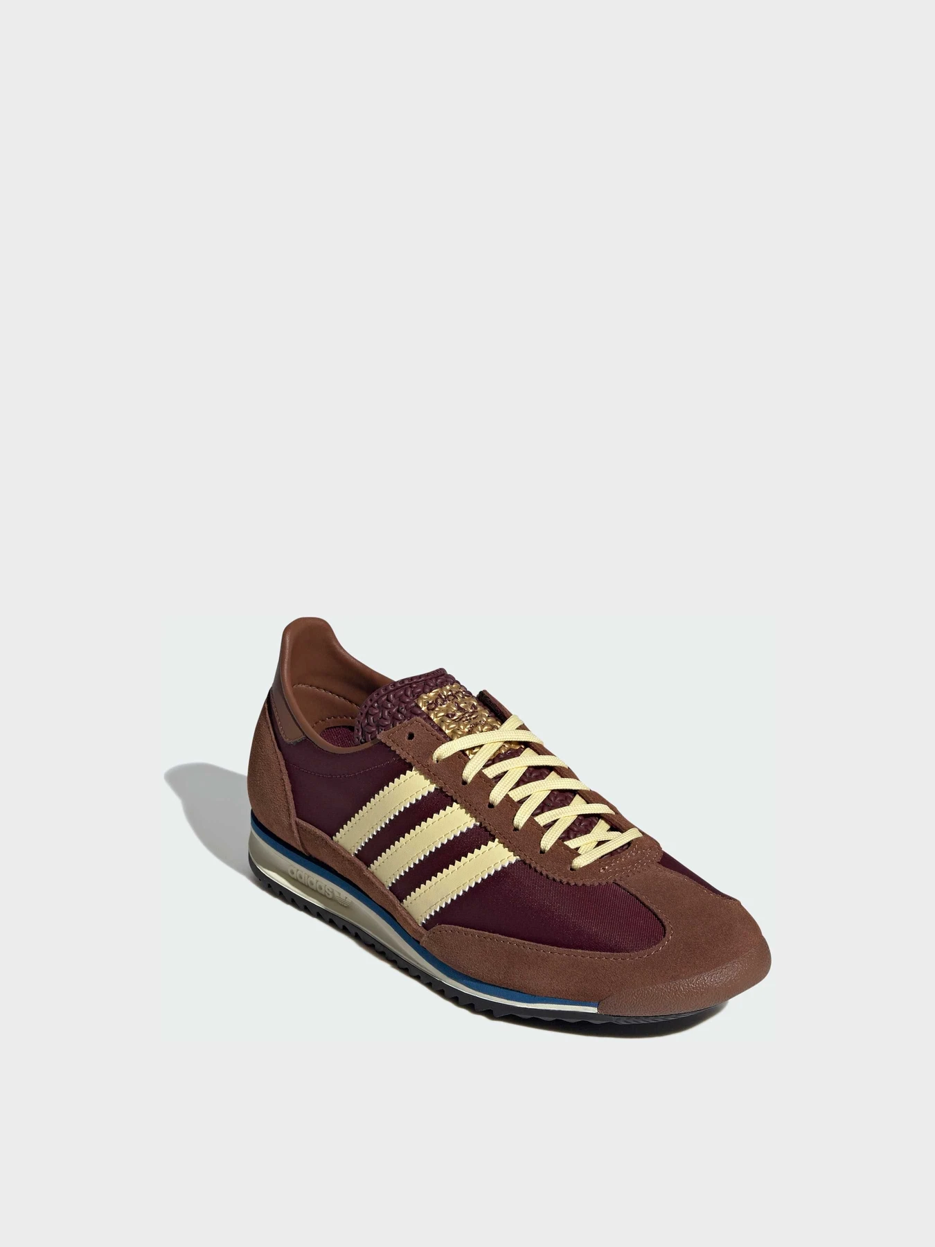 Кроссовки Adidas модель IE3425 Кроссовки Adidas модель IE3425 Фото