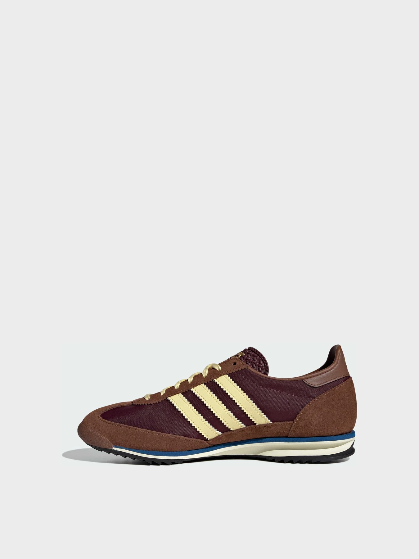 Кроссовки Adidas модель IE3425 Кроссовки Adidas модель IE3425 Фото