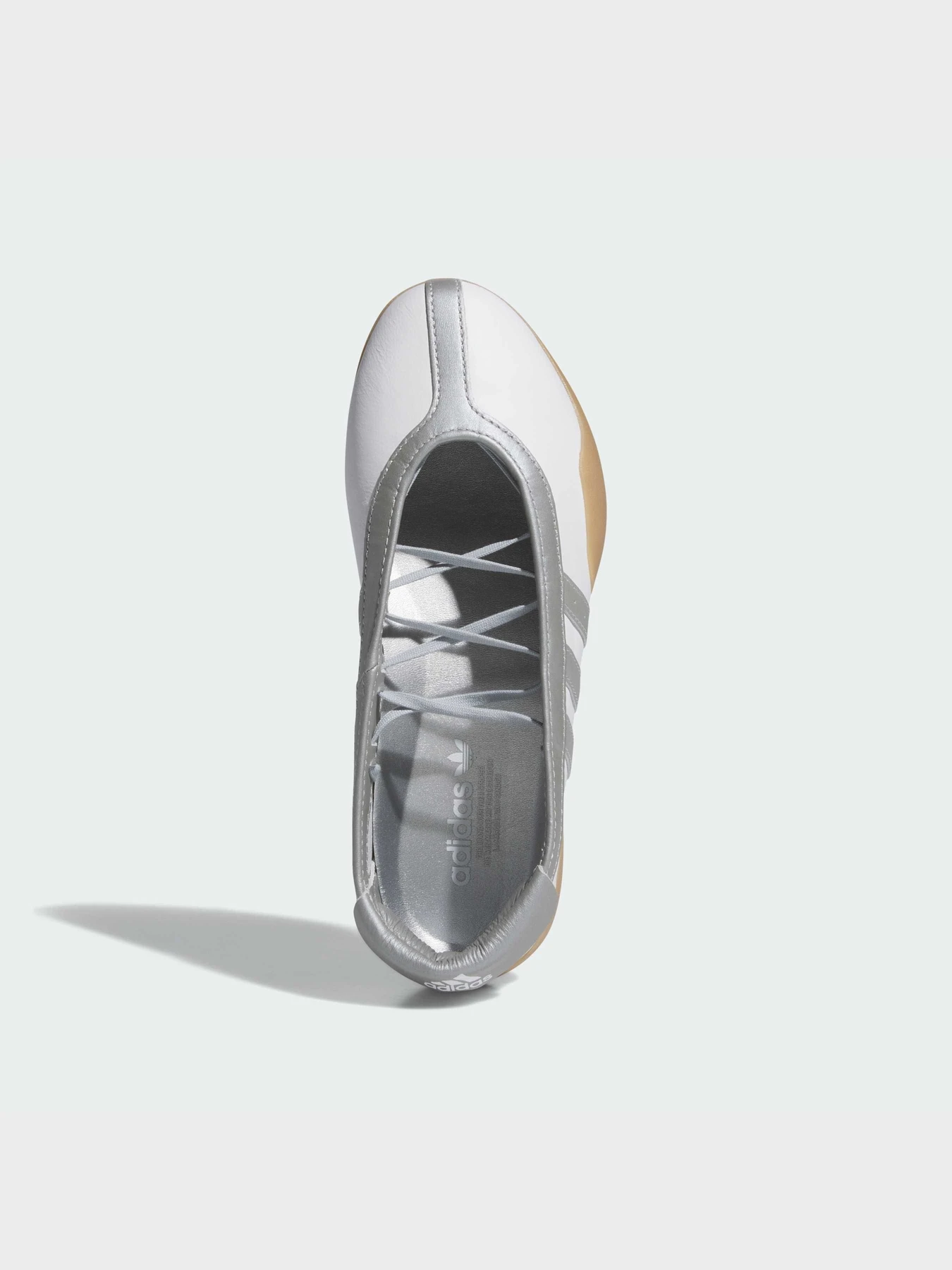 Туфли и лоферы Adidas модель JQ6438 Туфли и лоферы Adidas модель JQ6438 Фото