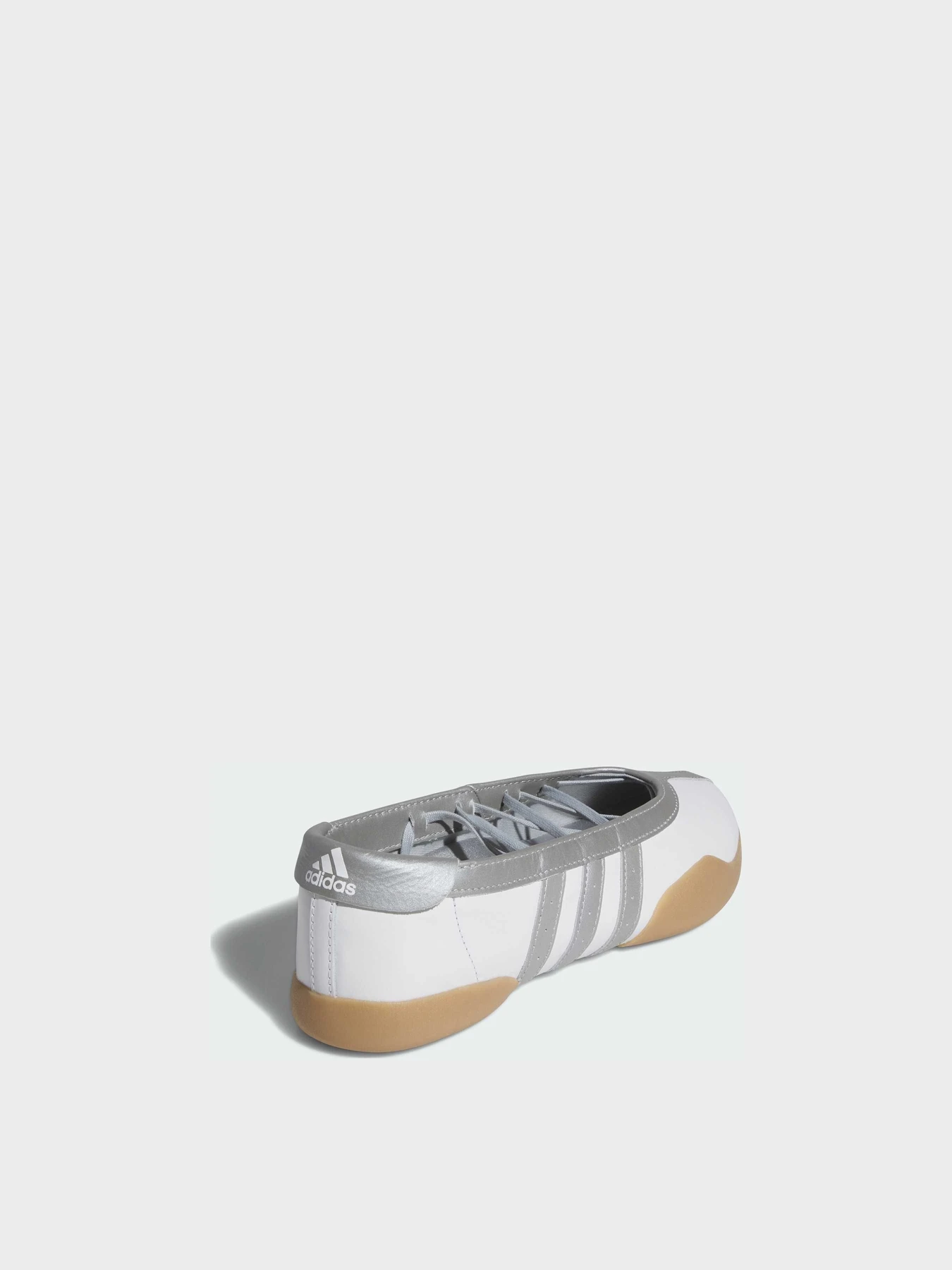 Туфли и лоферы Adidas модель JQ6438 Туфли и лоферы Adidas модель JQ6438 Фото