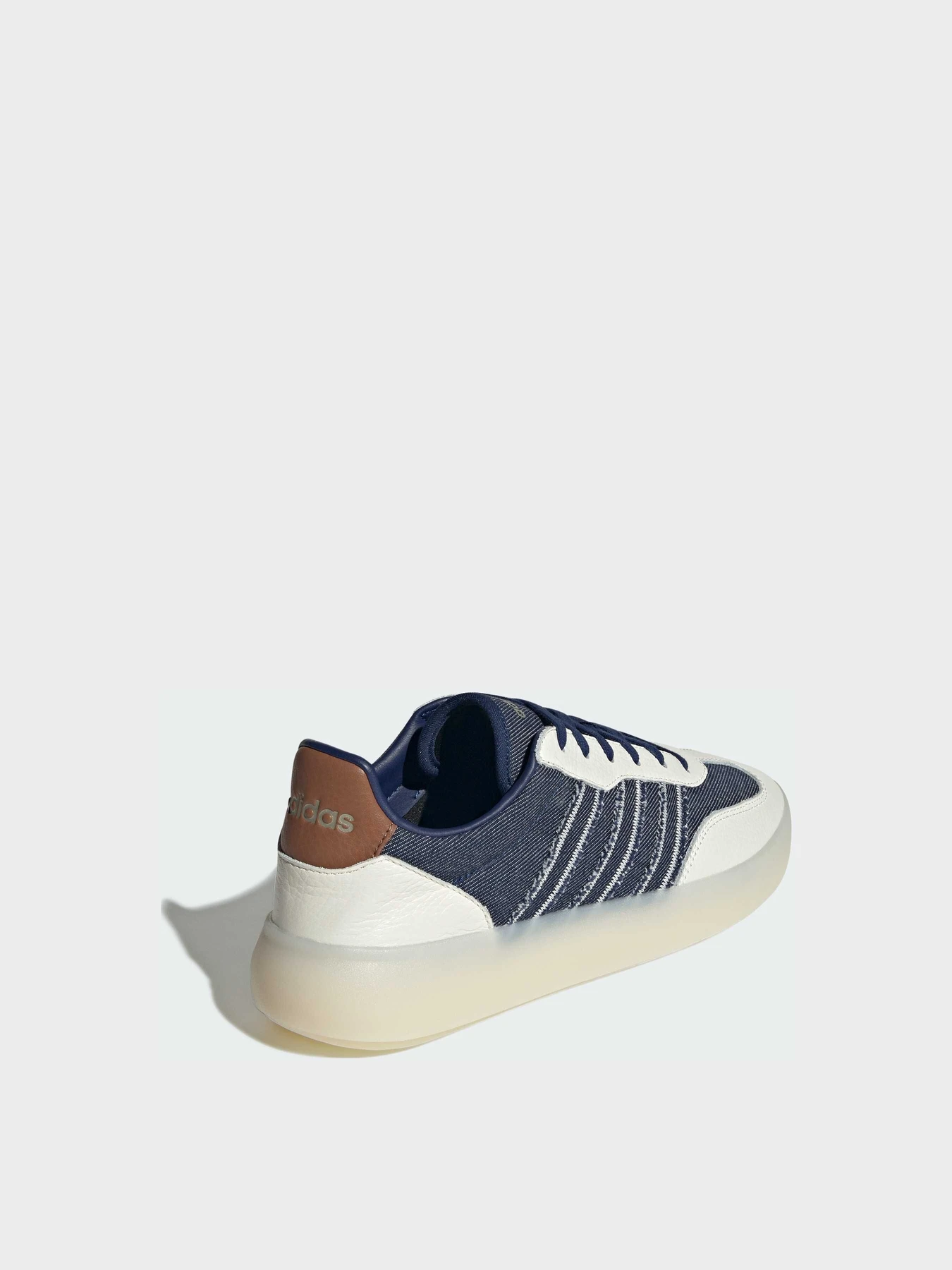 Кросівки Adidas модель JR9271 Кросівки Adidas модель JR9271 Фото
