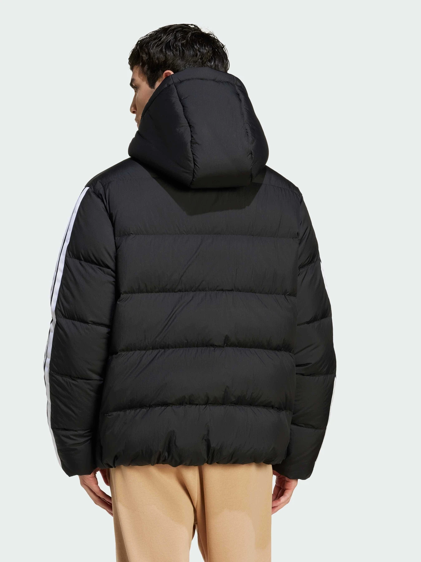 Куртки и дубленки Adidas модель JM4165 Фото