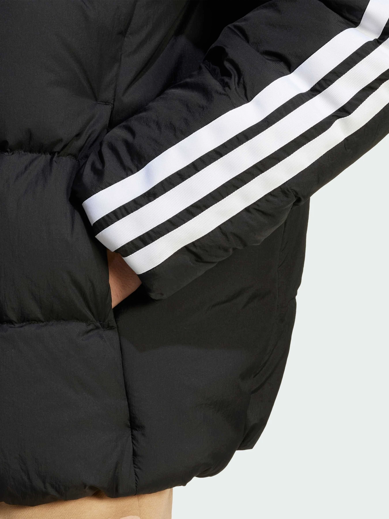 Куртки и дубленки Adidas модель JM4165 Фото