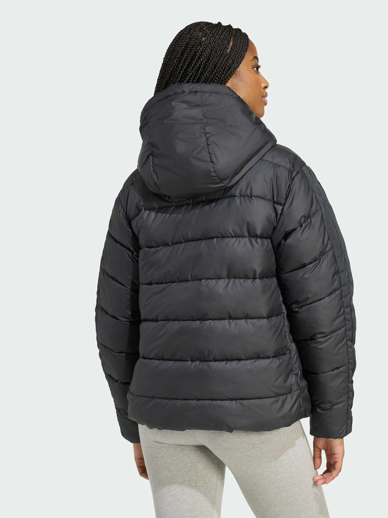 Куртки та дублянки Adidas модель JX7814 Фото
