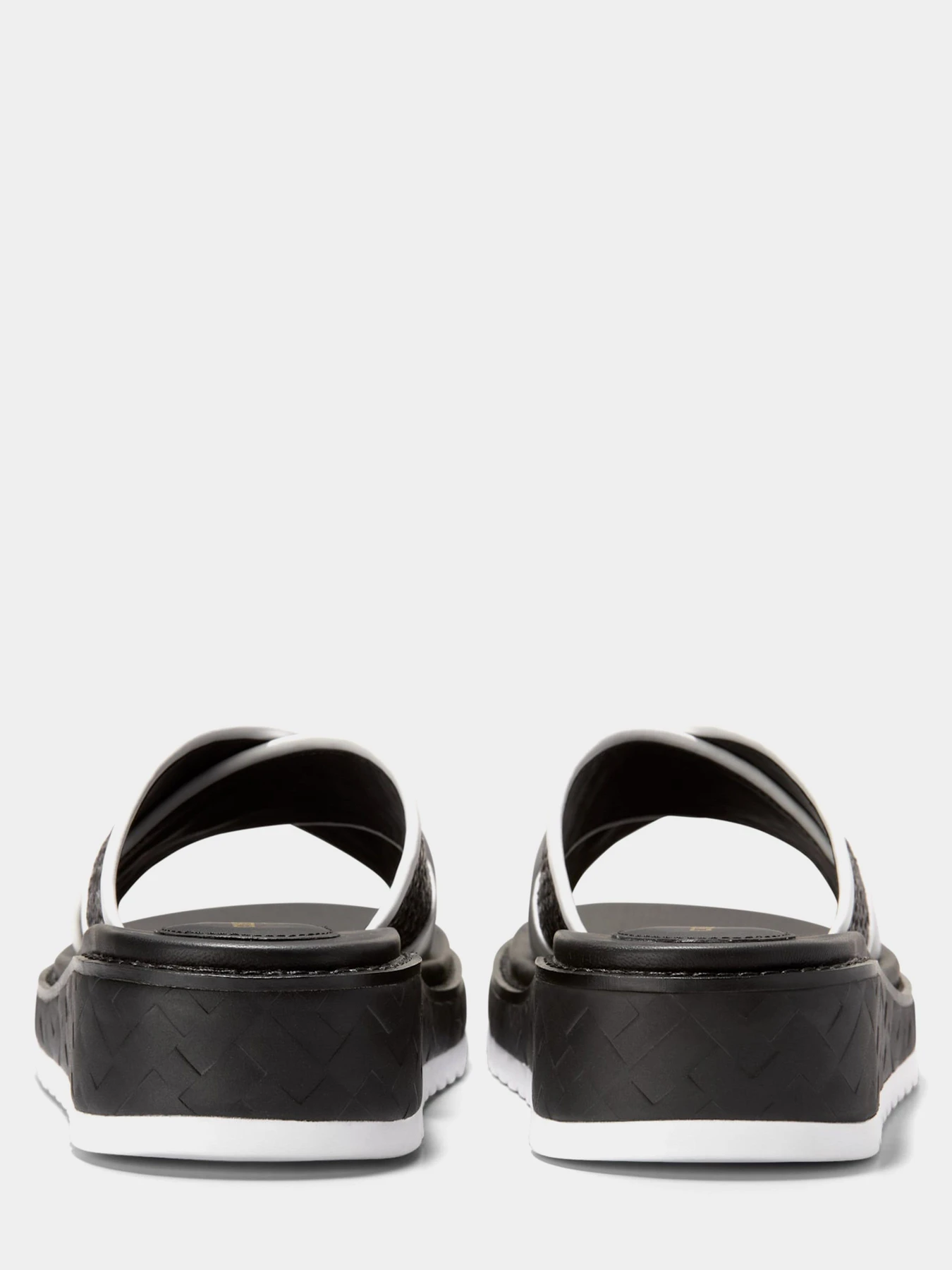 Шлёпанцы Cole Haan модель W32997 Фото