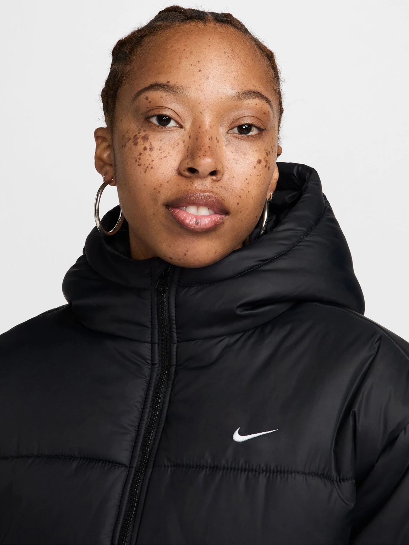 Куртки та дублянки NIKE модель FZ5903.010 Куртки та дублянки NIKE модель FZ5903.010 Фото