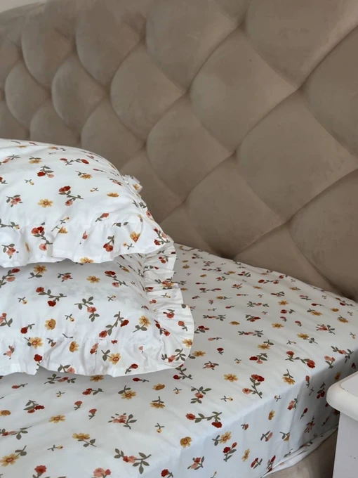 Комплект постельного белья из ткани ранфорс цветочный с рюшами. BedclozZzes модель 13467 Фото