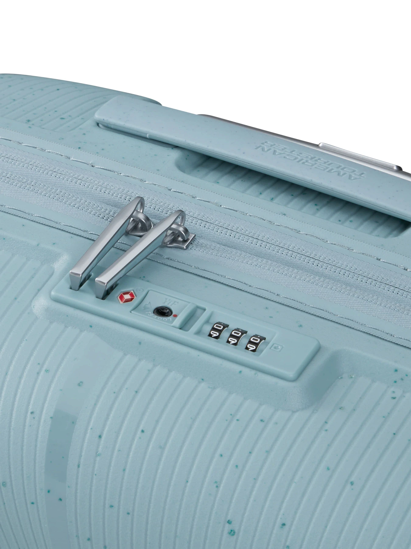 Дорожні сумки та валізи American Tourister модель MD511103 Фото