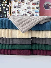Набор 2 жаккардовых полотенца i для ванной, отелей, СПА, на подарок, Oxford Stripe Burgundy Lovely Svi  модель 391124 Фото
