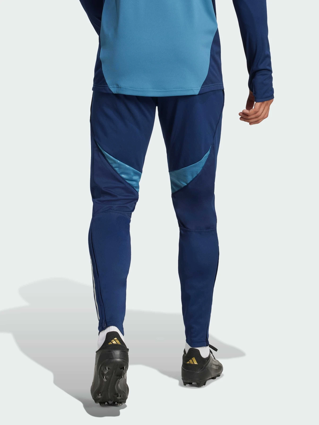 Брюки Adidas Tiro модель JJ1785 Брюки Adidas Tiro модель JJ1785 Фото