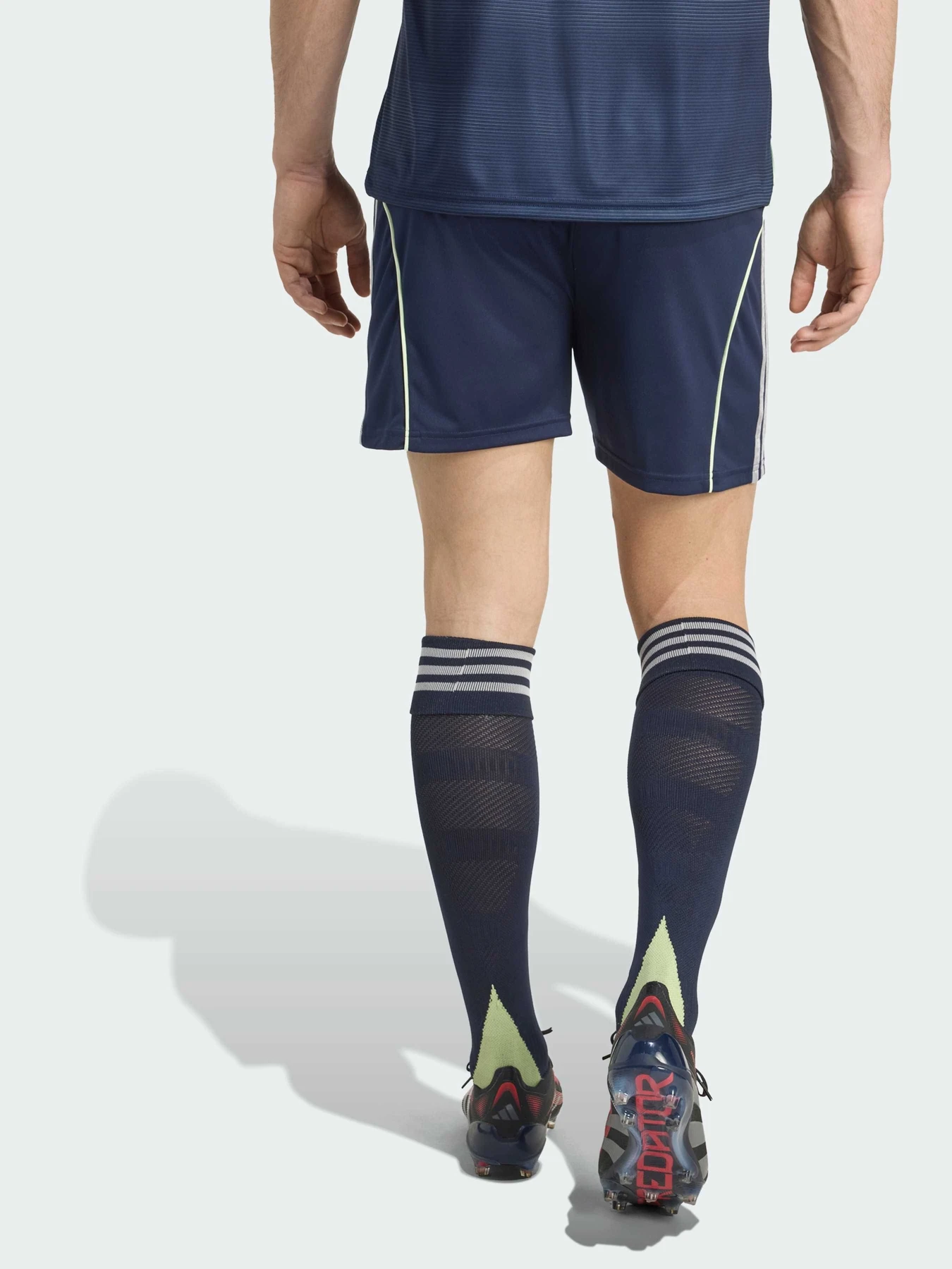 Шорты Adidas модель JJ1928 Шорты Adidas модель JJ1928 Фото