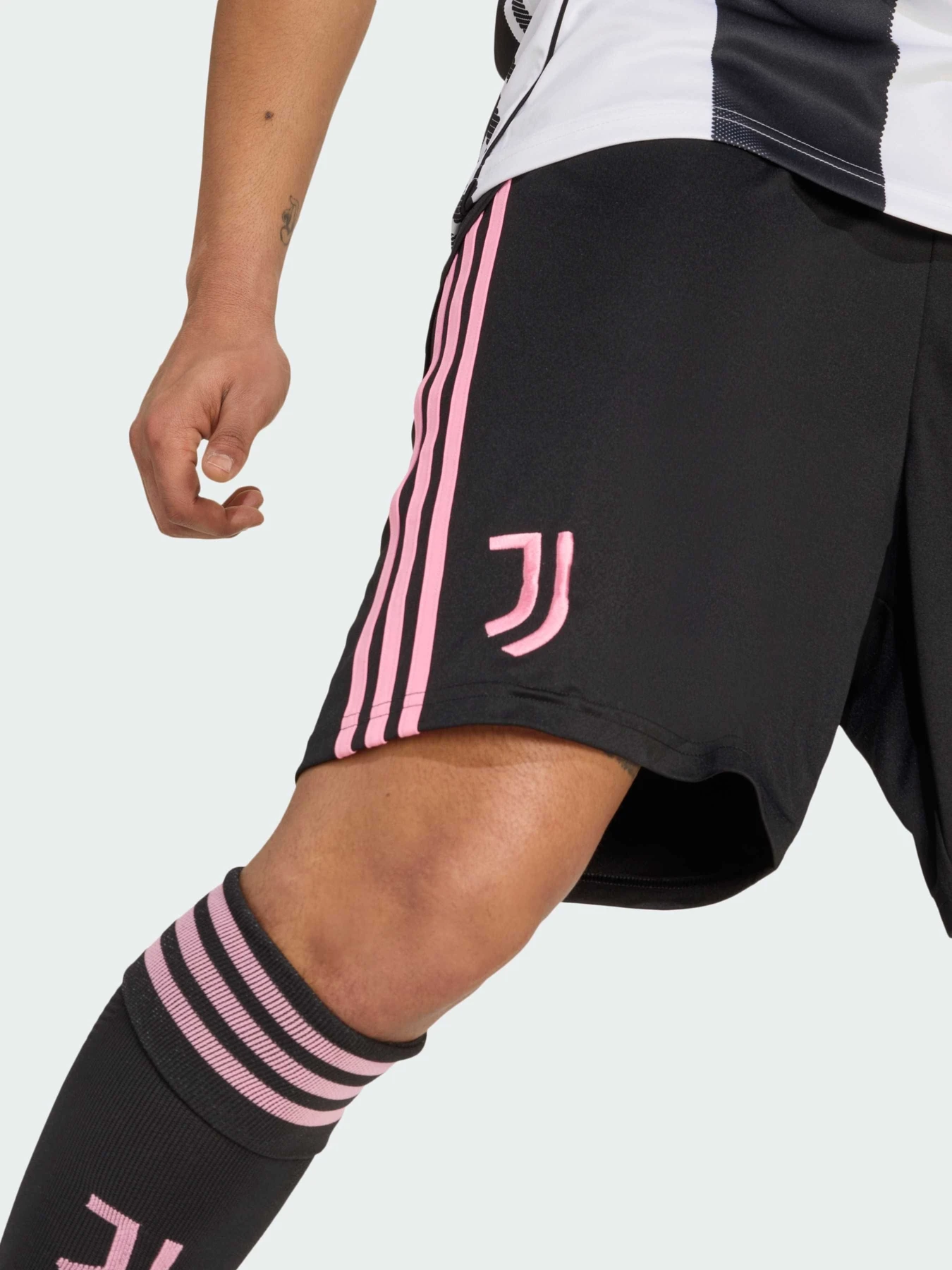 Шорты Adidas модель JV5830 Фото