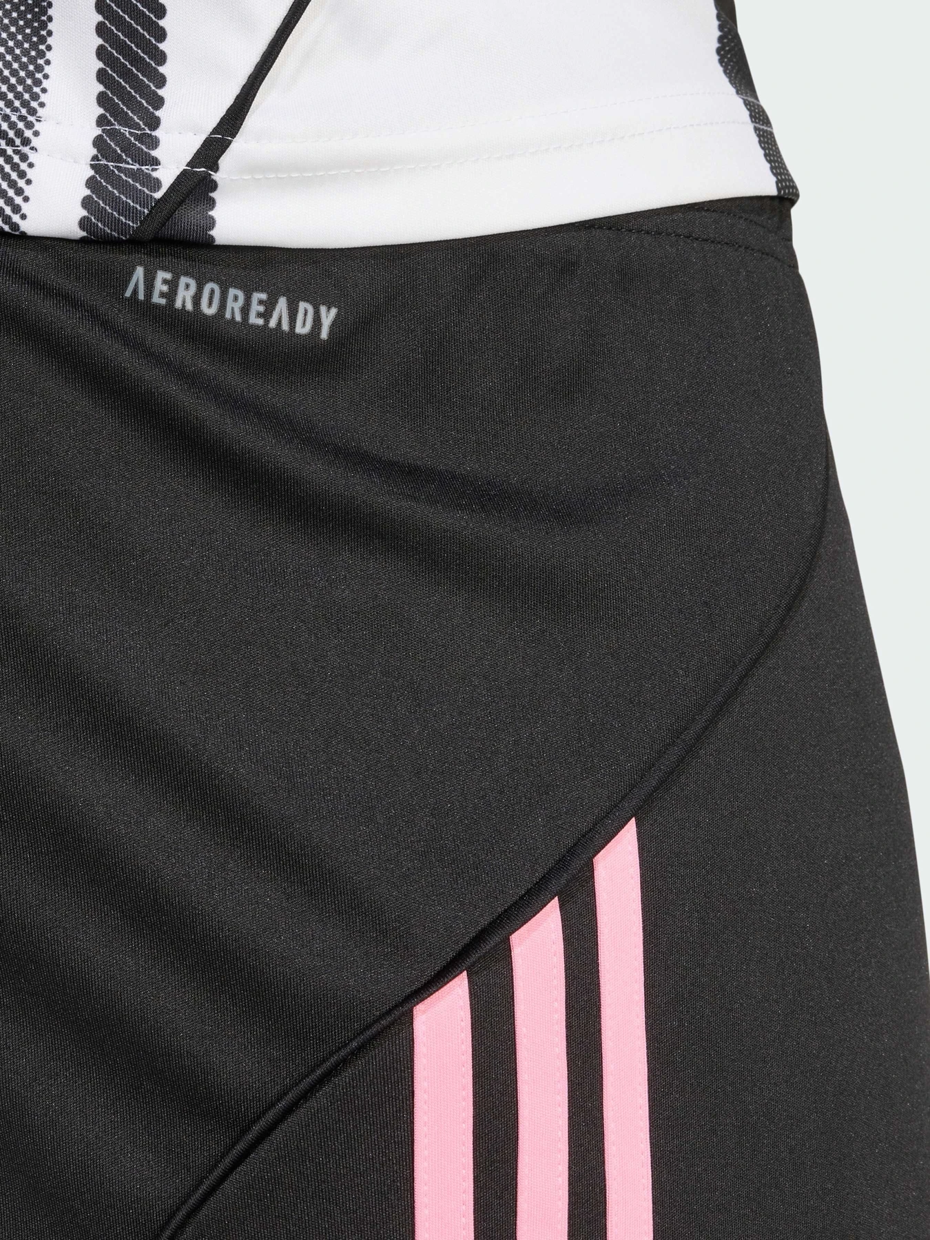 Шорты Adidas модель JV5830 Фото