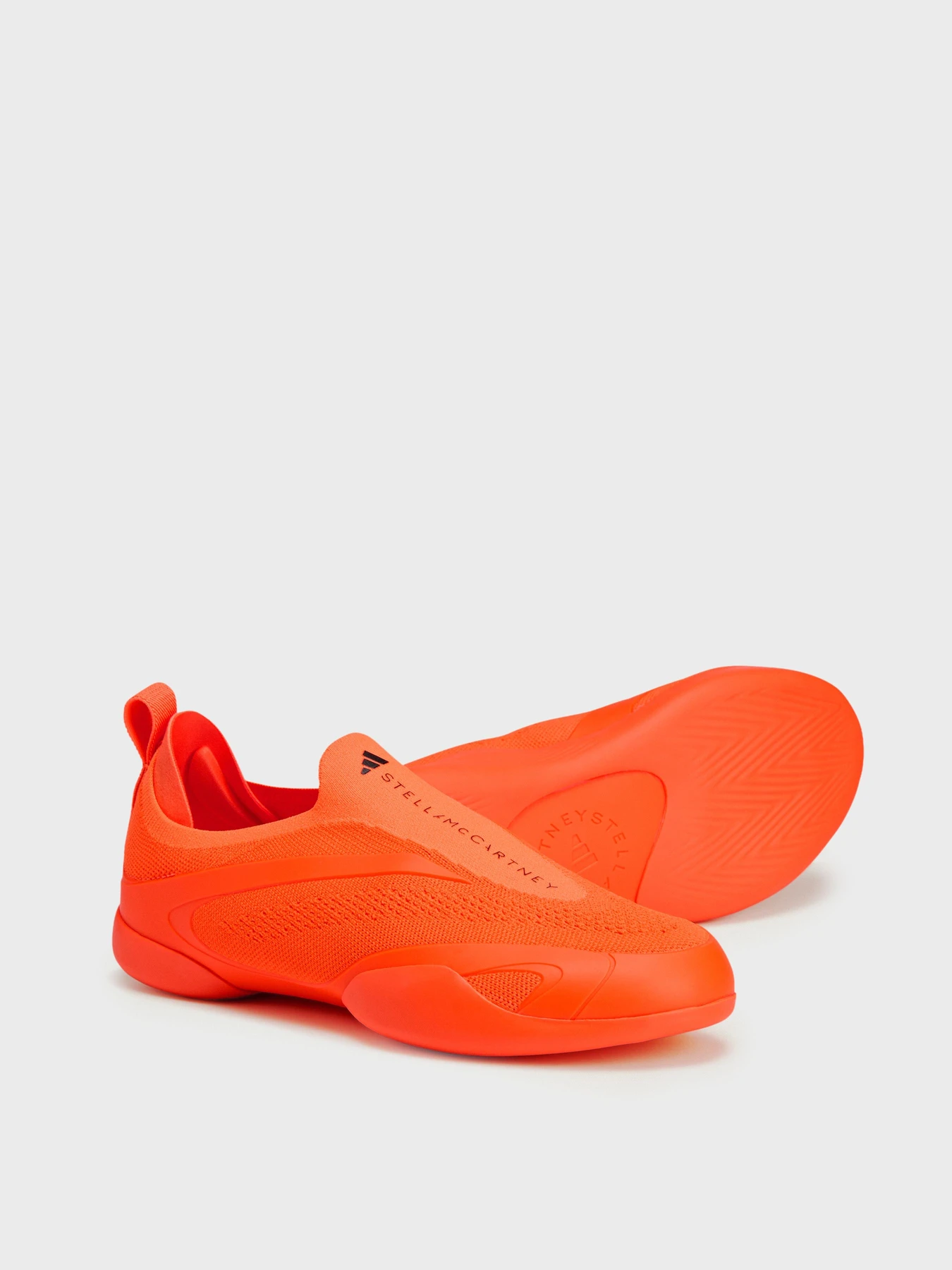 Кроссовки Adidas модель JQ2978 Кроссовки Adidas модель JQ2978 Фото
