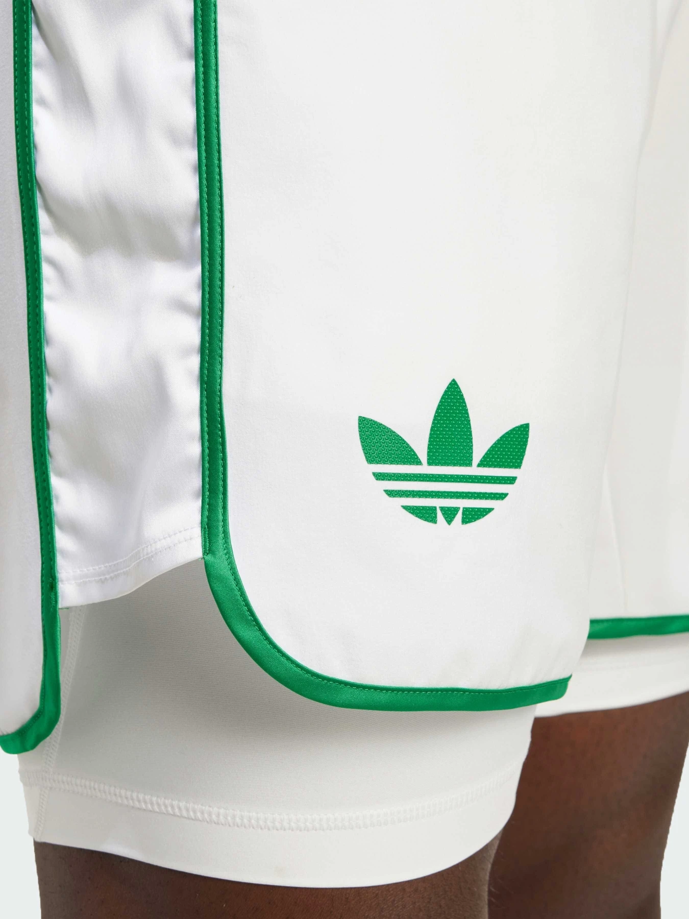 Шорты Adidas модель JN0786 Шорты Adidas модель JN0786 Фото