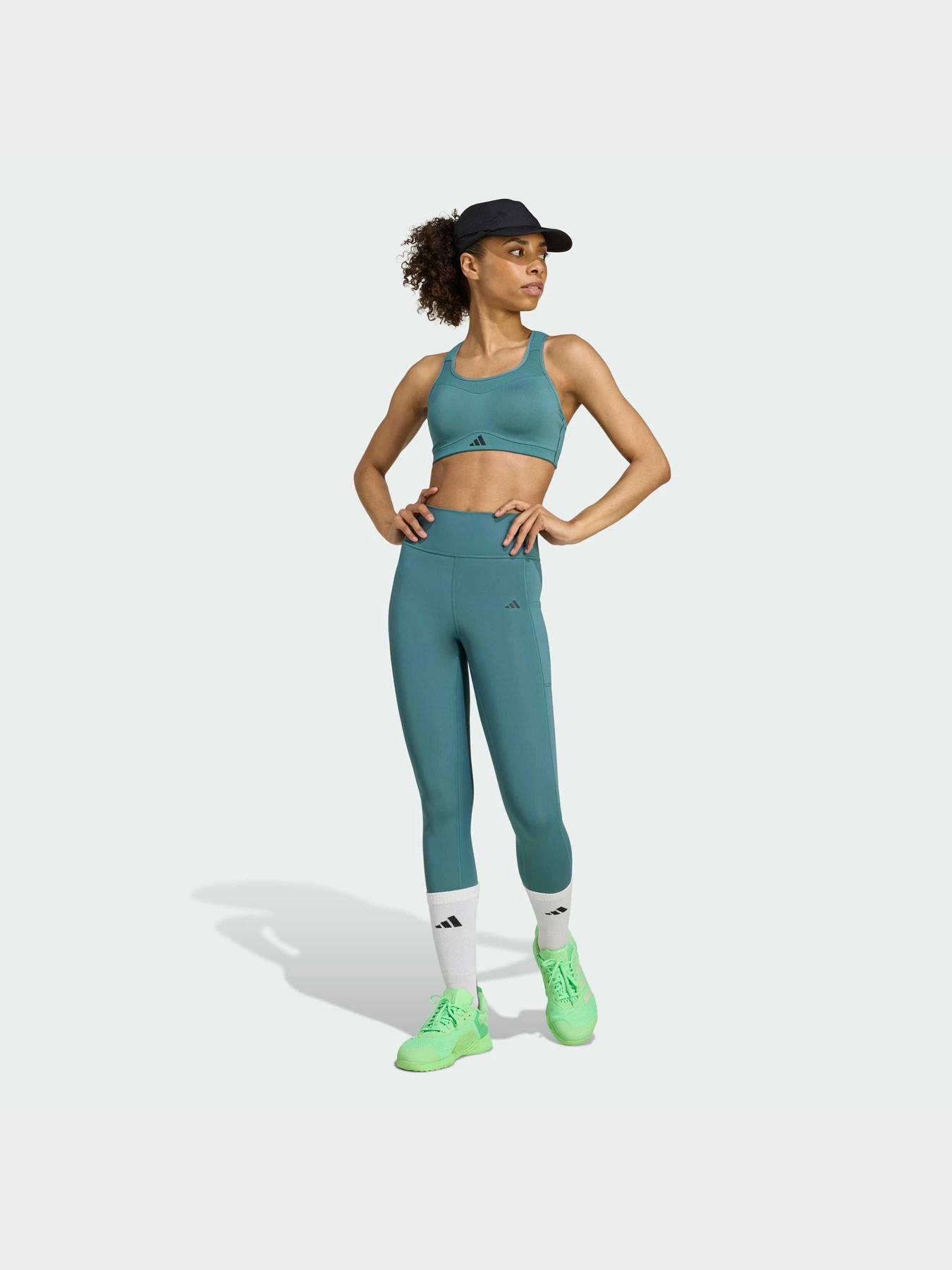 Футболки и поло Adidas модель JX8844 Футболки и поло Adidas модель JX8844 Фото