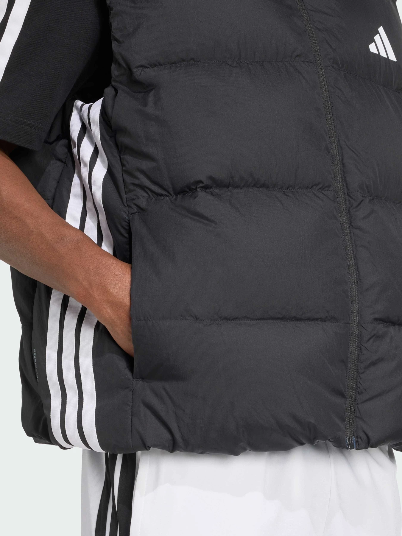 Куртки та дублянки Adidas модель JM4078 Куртки та дублянки Adidas модель JM4078 Фото