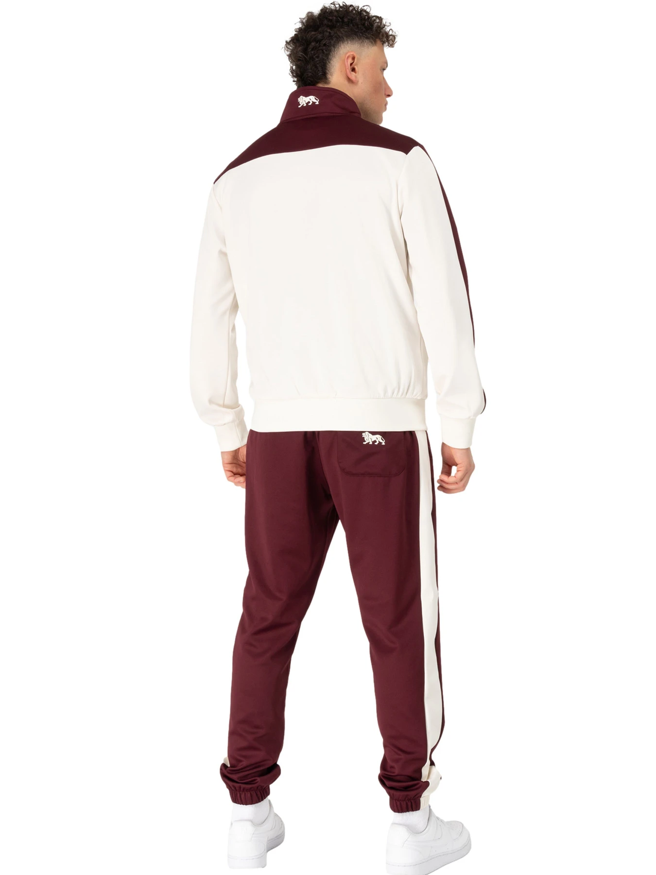 Костюмы Lonsdale Holmbury модель 117715 Костюмы Lonsdale Holmbury модель 117715 Фото