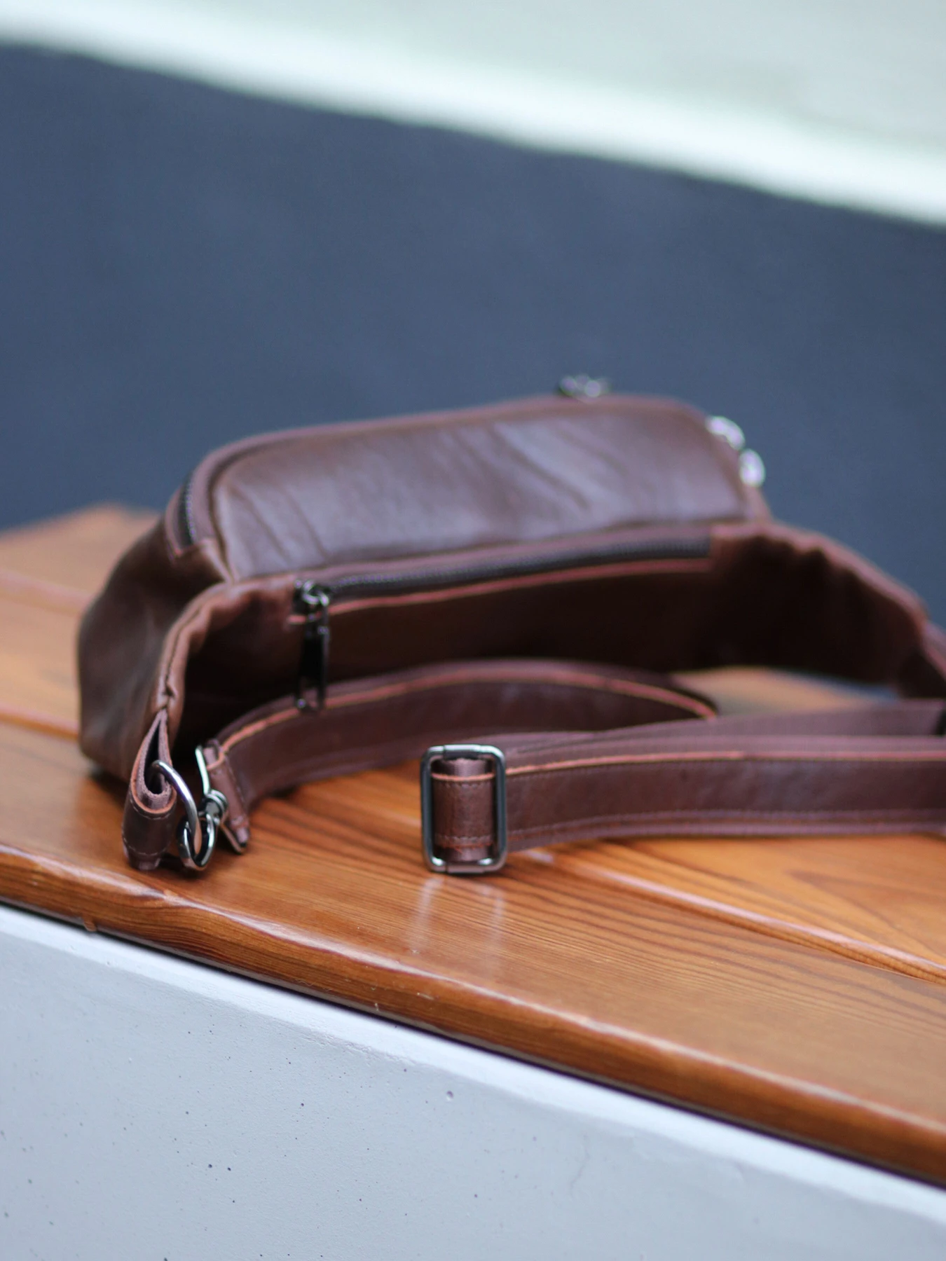 Сумки Legessy модель SORENTO_233_BROWN Сумки Legessy модель SORENTO_233_BROWN Фото