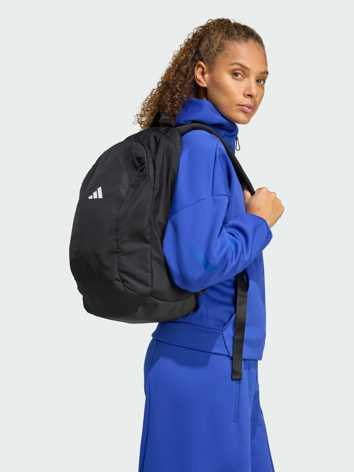 Рюкзаки Adidas модель JM4870 Рюкзаки Adidas модель JM4870 Фото