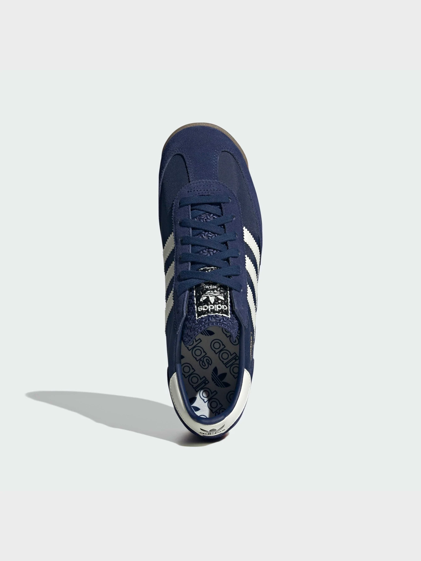 Кроссовки Adidas модель JR8789 Кроссовки Adidas модель JR8789 Фото
