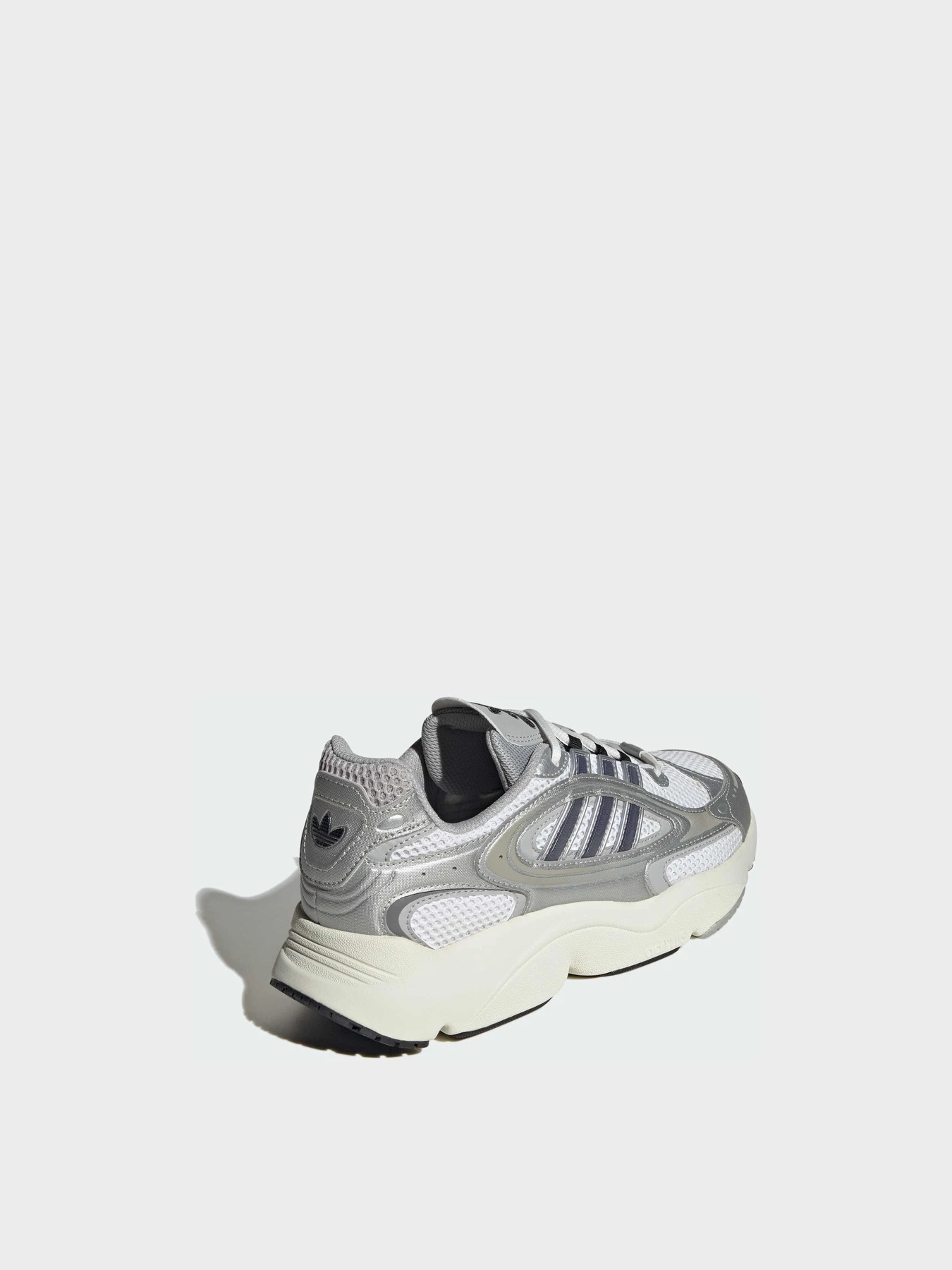 Кросівки Adidas Ozweego модель IF4015 Кросівки Adidas Ozweego модель IF4015 Фото