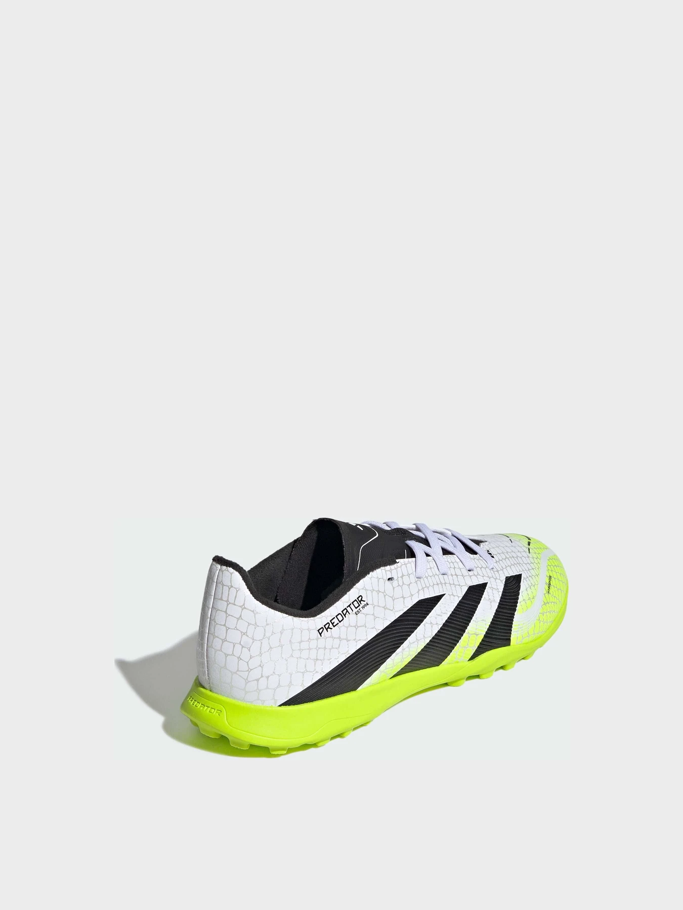 Кроссовки Adidas Predator модель JI1149 Кроссовки Adidas Predator модель JI1149 Фото