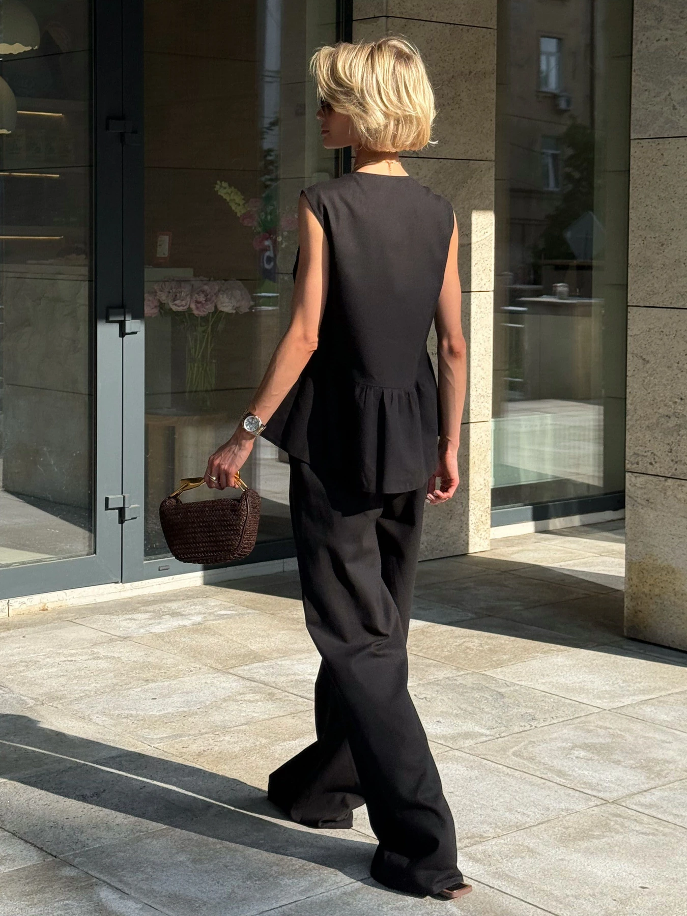 Костюмы Jadone Fashion модель Tracy_costume_black Костюмы Jadone Fashion модель Tracy_costume_black Фото