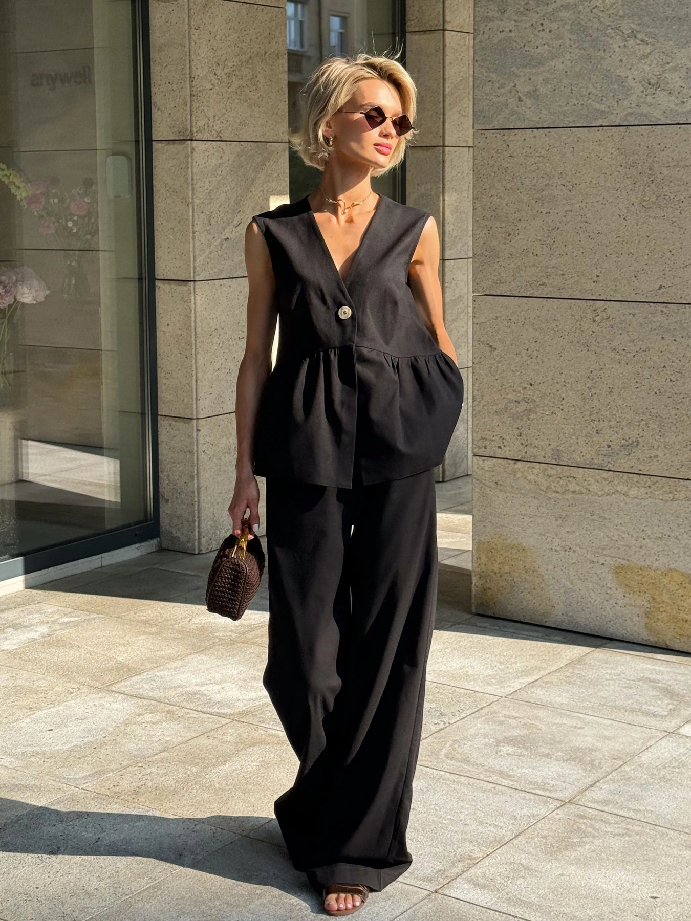 Костюмы Jadone Fashion модель Tracy_costume_black Костюмы Jadone Fashion модель Tracy_costume_black Фото