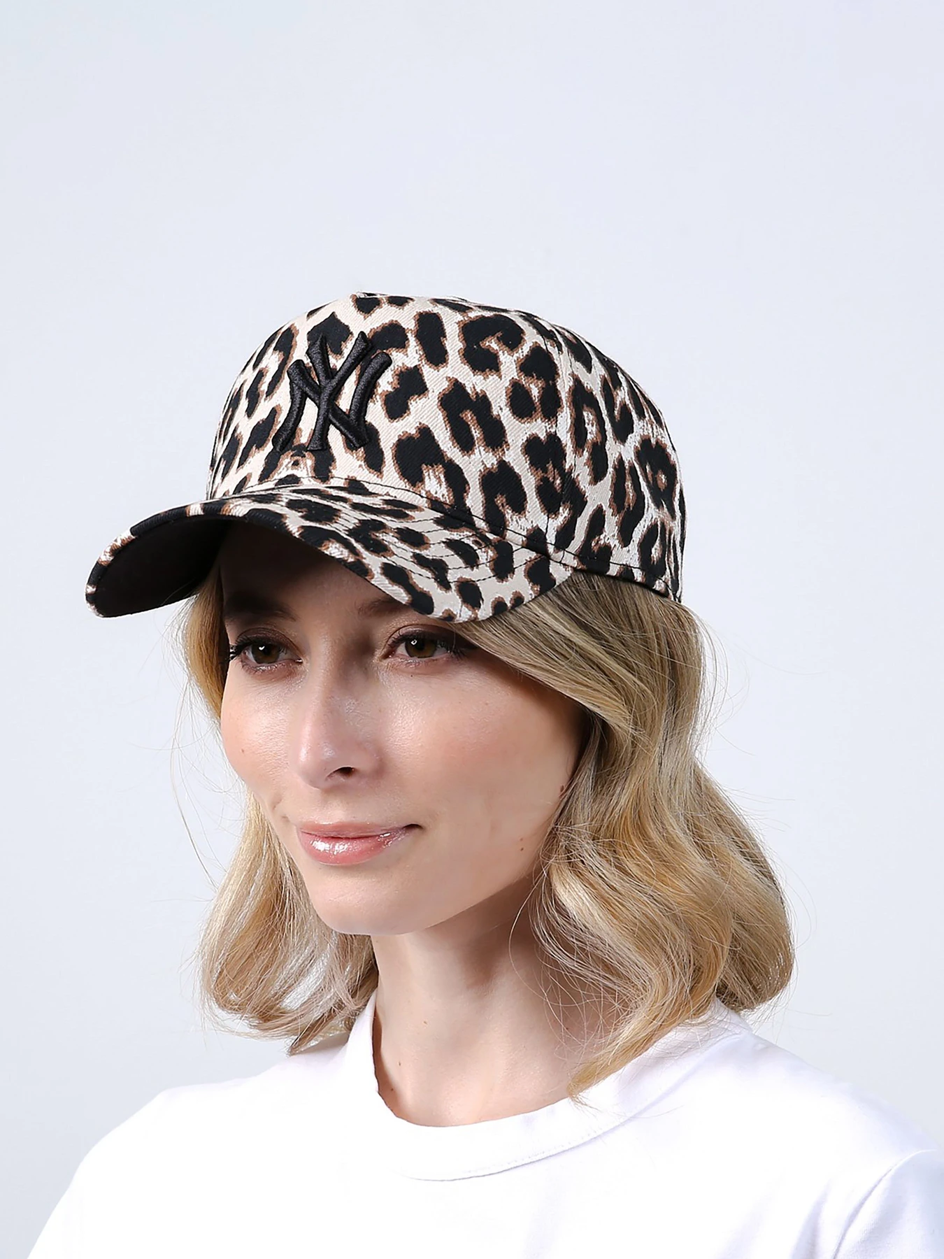 Шапки та кепки LuckyLOOK модель LL2933534748811KPK Фото
