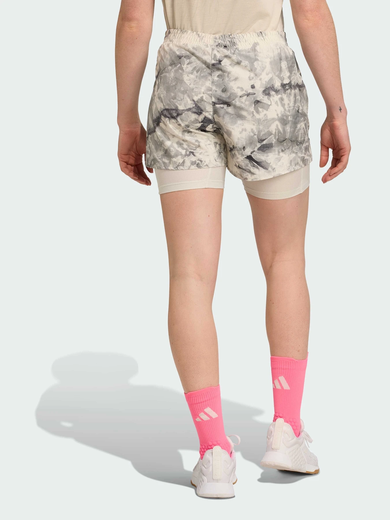 Шорты Adidas модель JN9669 Шорты Adidas модель JN9669 Фото