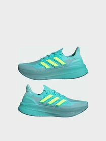 Кроссовки Adidas Ultraboost модель JQ2909 Фото