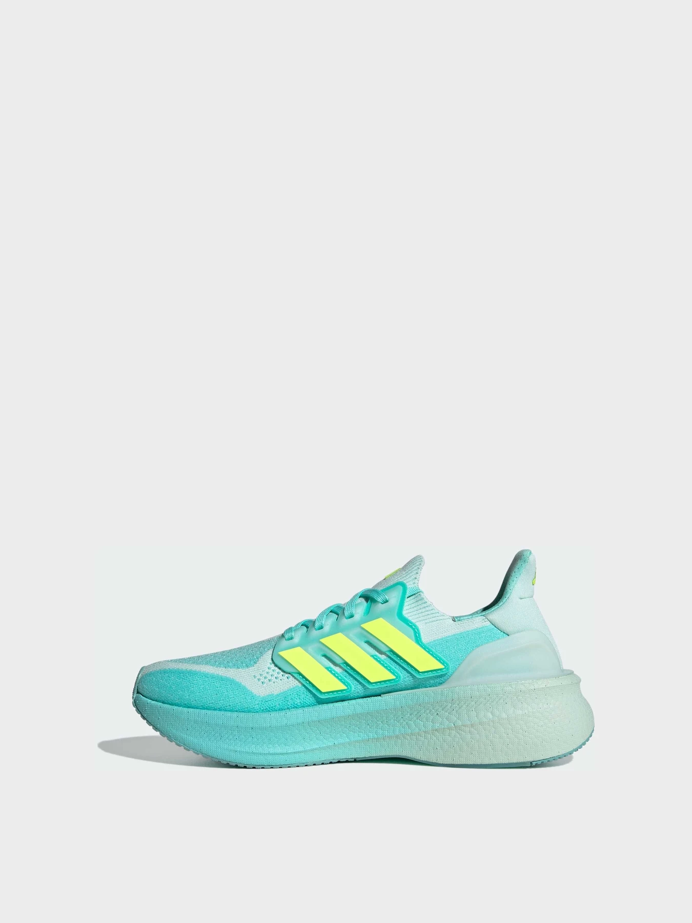 Кроссовки Adidas Ultraboost модель JQ2911 Фото