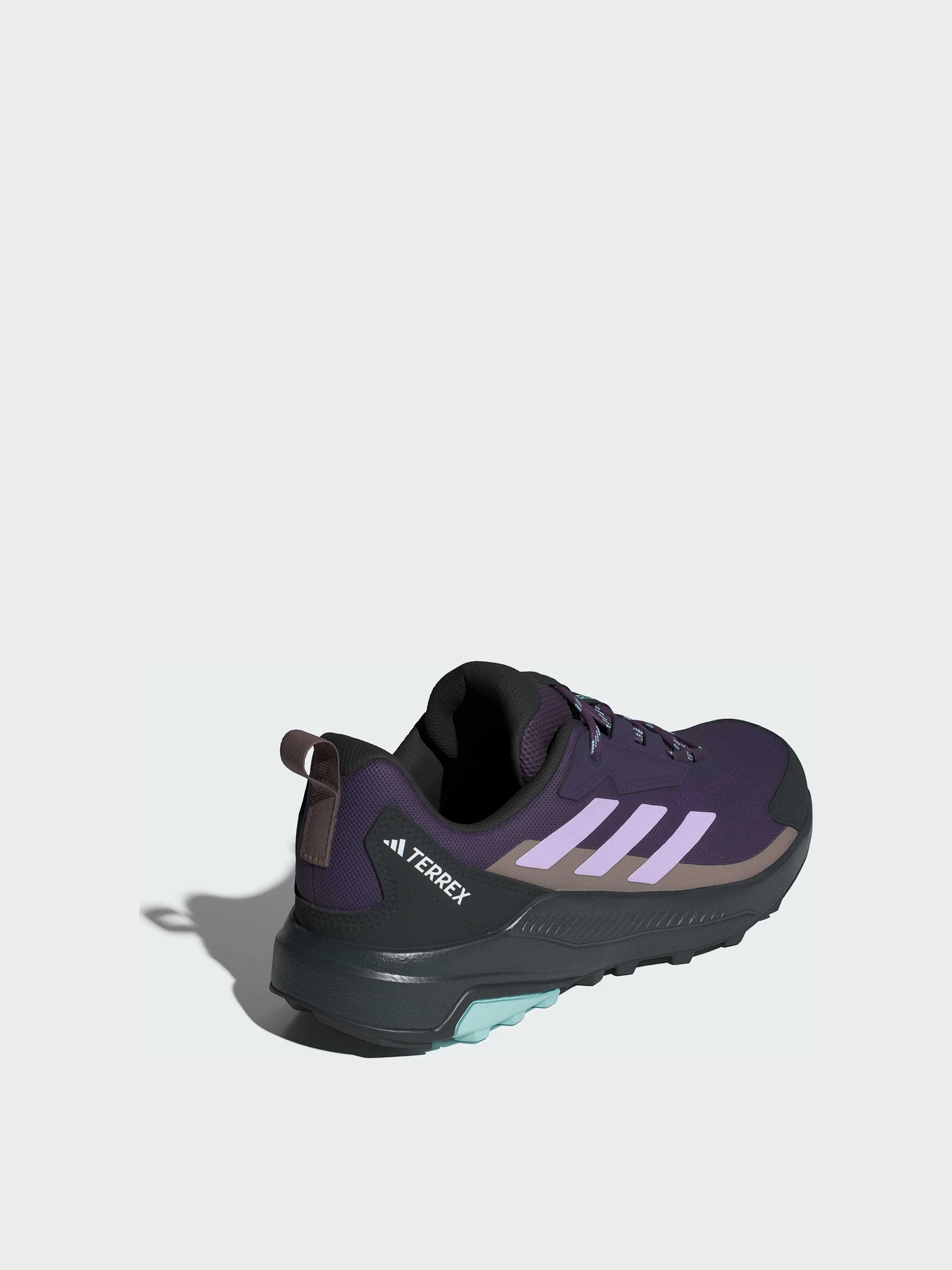 Кроссовки Adidas модель JQ9956 Кроссовки Adidas модель JQ9956 Фото