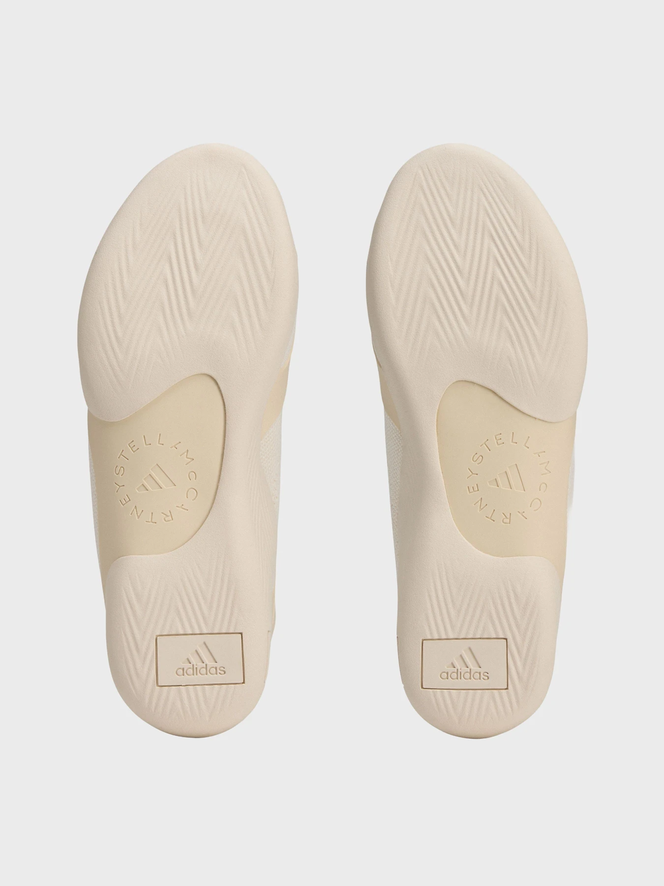 Кроссовки Adidas модель JQ2976 Кроссовки Adidas модель JQ2976 Фото