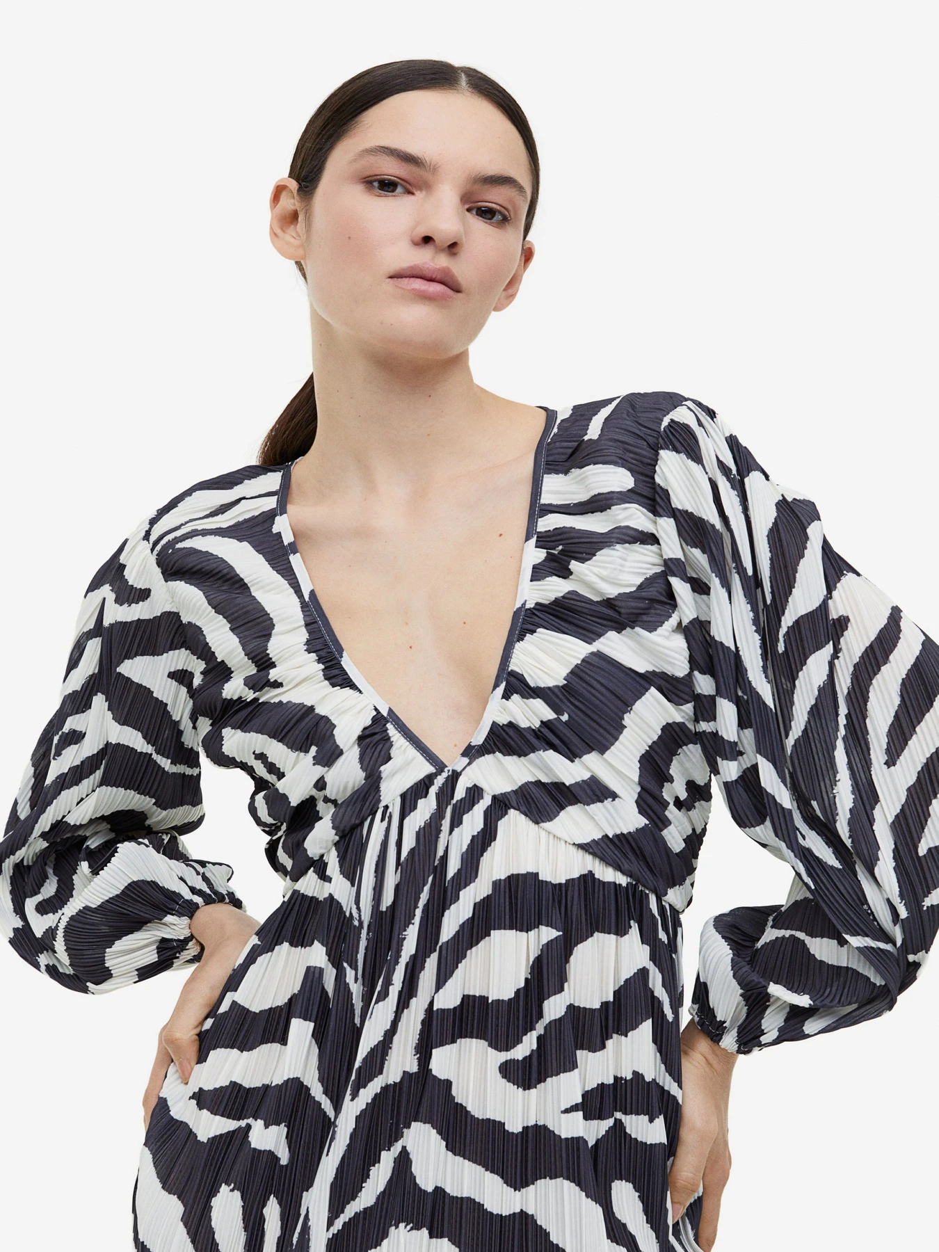 Платья H&M модель 77900 Фото