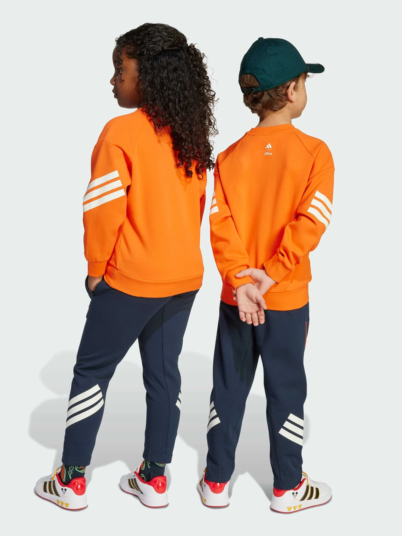 Брюки Adidas x Disney модель JM0828 Брюки Adidas x Disney модель JM0828 Фото