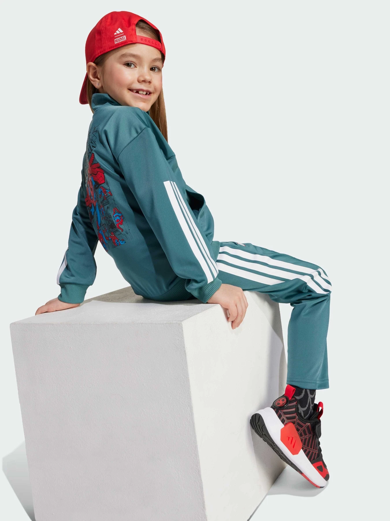 Костюмы Adidas Marvel модель JM0834 Фото