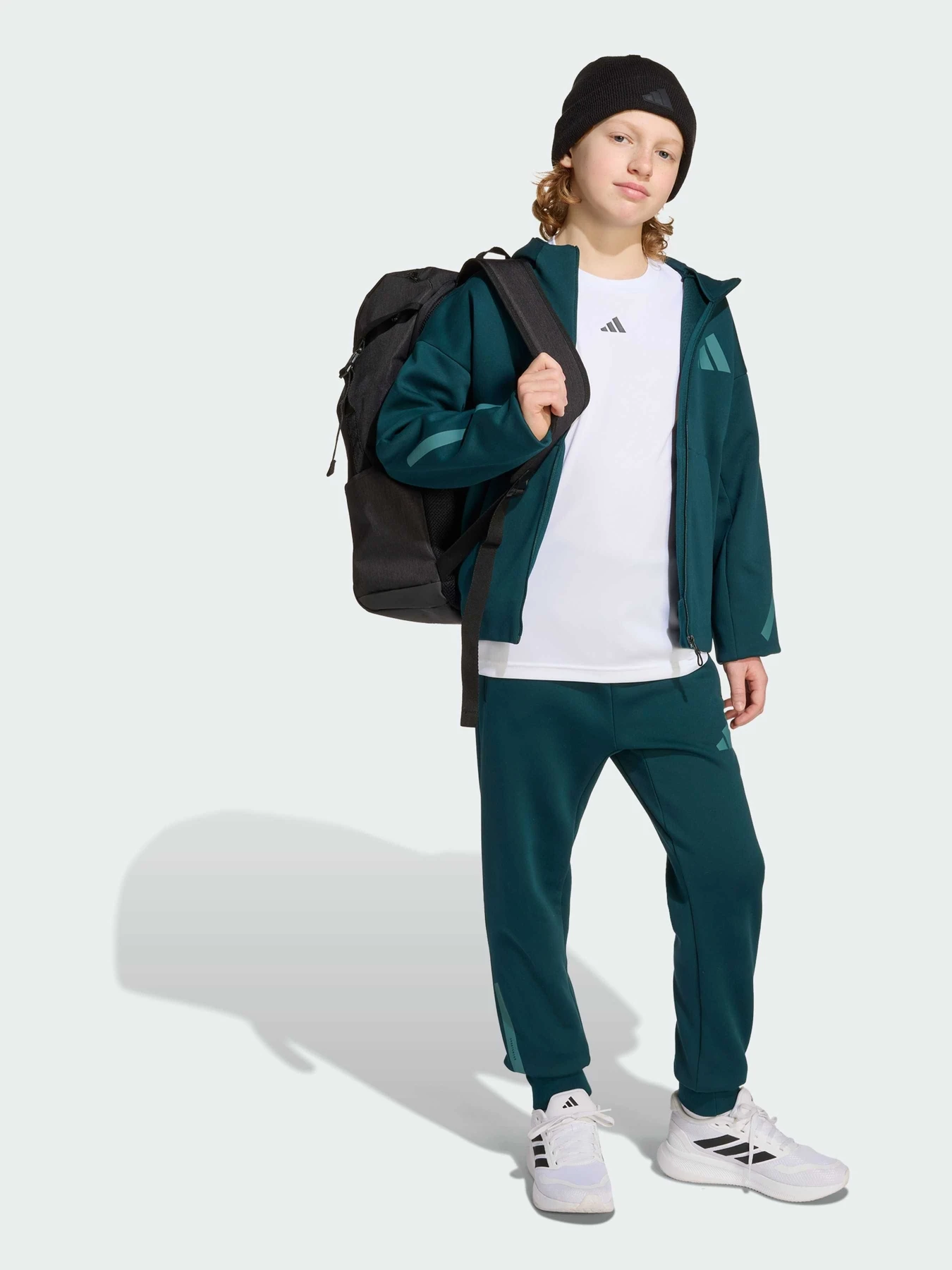 Худи и свитшоты Adidas ZNE модель JW2425 Худи и свитшоты Adidas ZNE модель JW2425 Фото