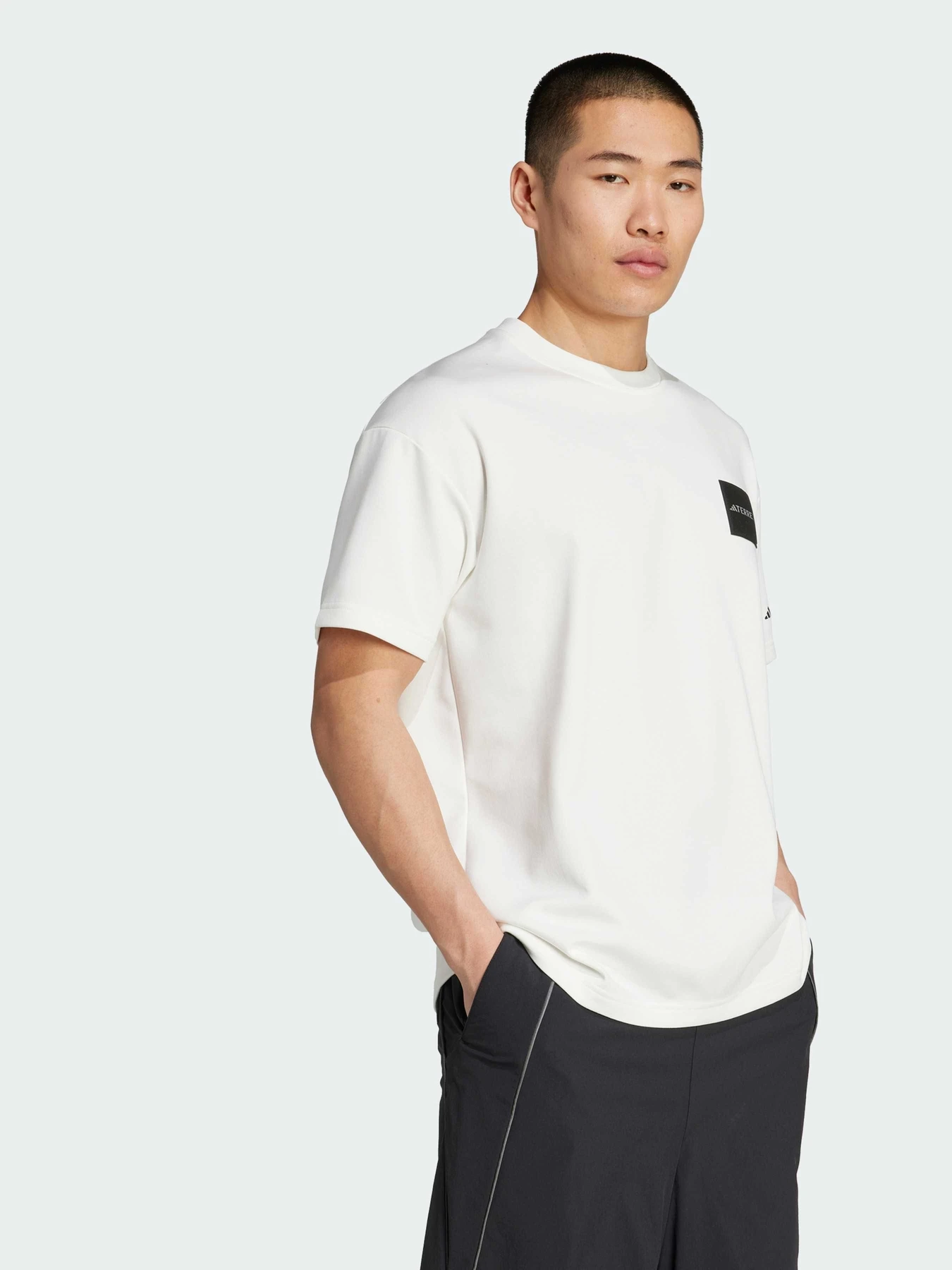 Футболки і поло Adidas модель KC5417 Футболки і поло Adidas модель KC5417 Фото