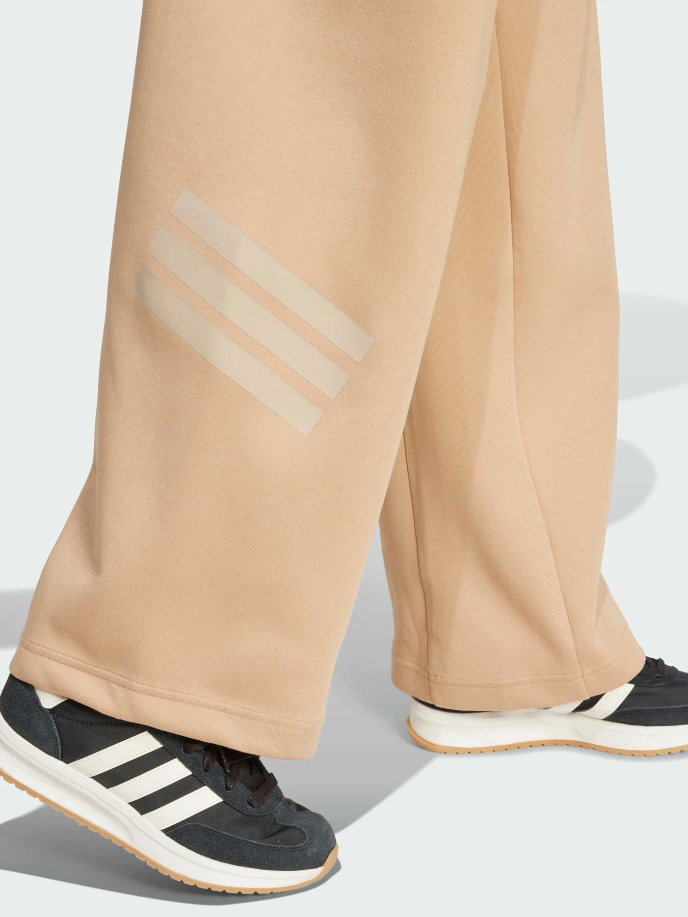 Штани Adidas 3 Stripes модель JW7830 Штани Adidas 3 Stripes модель JW7830 Фото