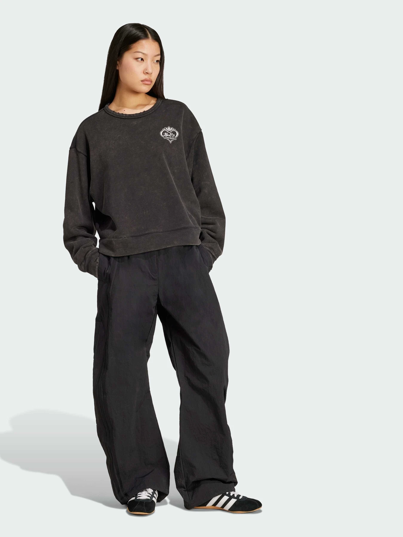 Худі та світшоти Adidas Graphics модель JX1276 Худі та світшоти Adidas Graphics модель JX1276 Фото